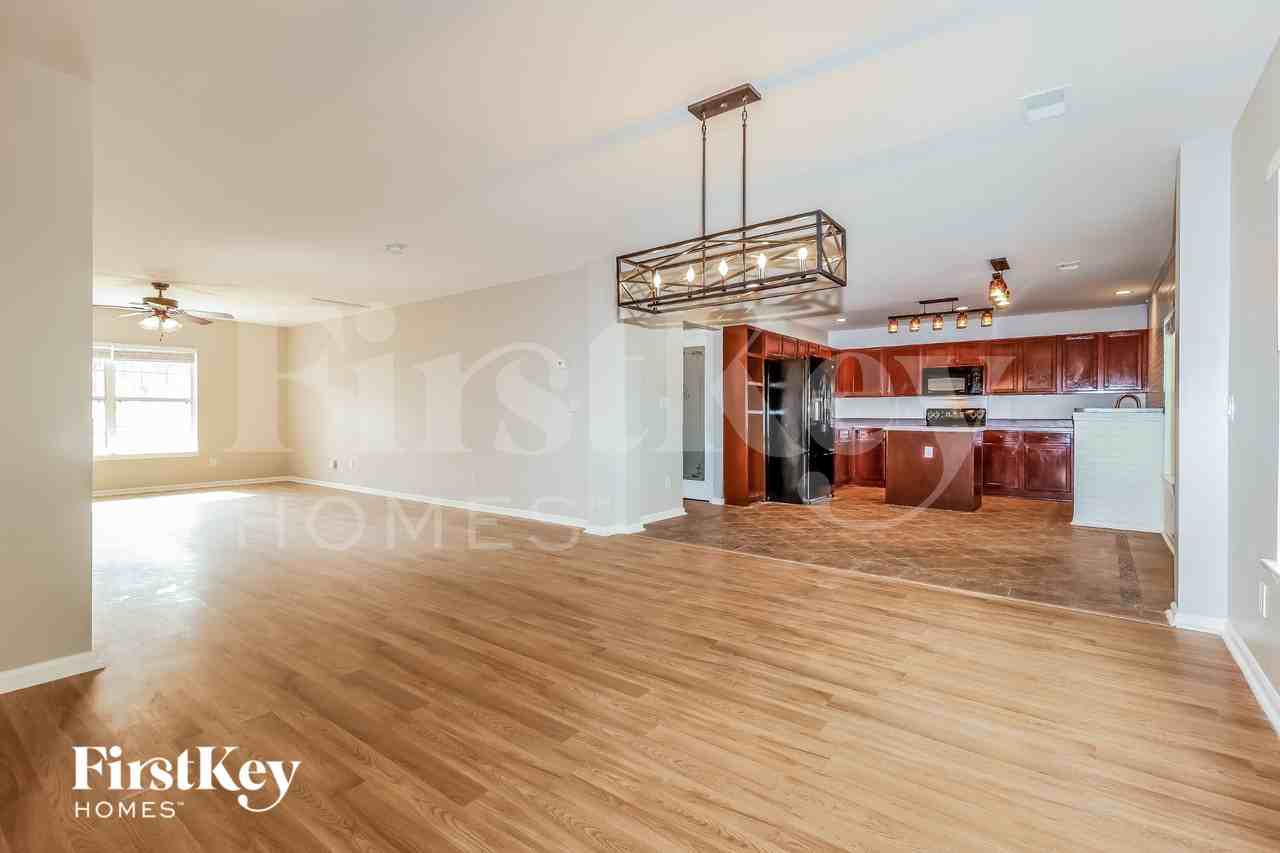 108 Sun Valley Ct - Photo 5 of 15