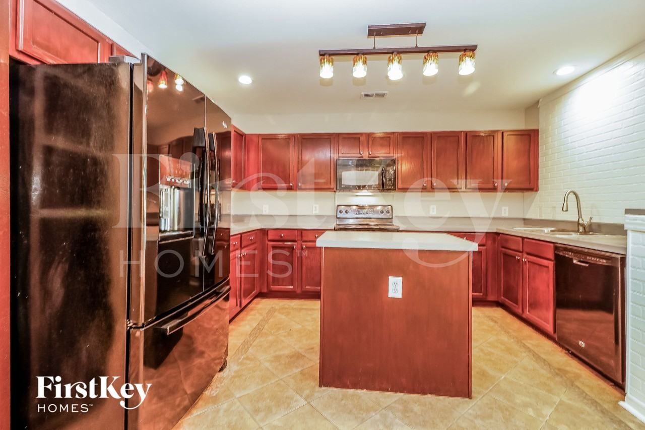 108 Sun Valley Ct - Photo 6 of 15