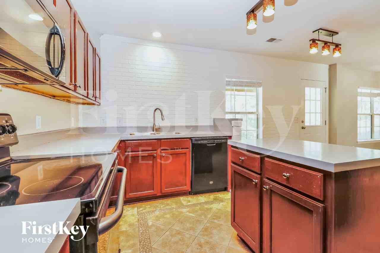 108 Sun Valley Ct - Photo 7 of 15