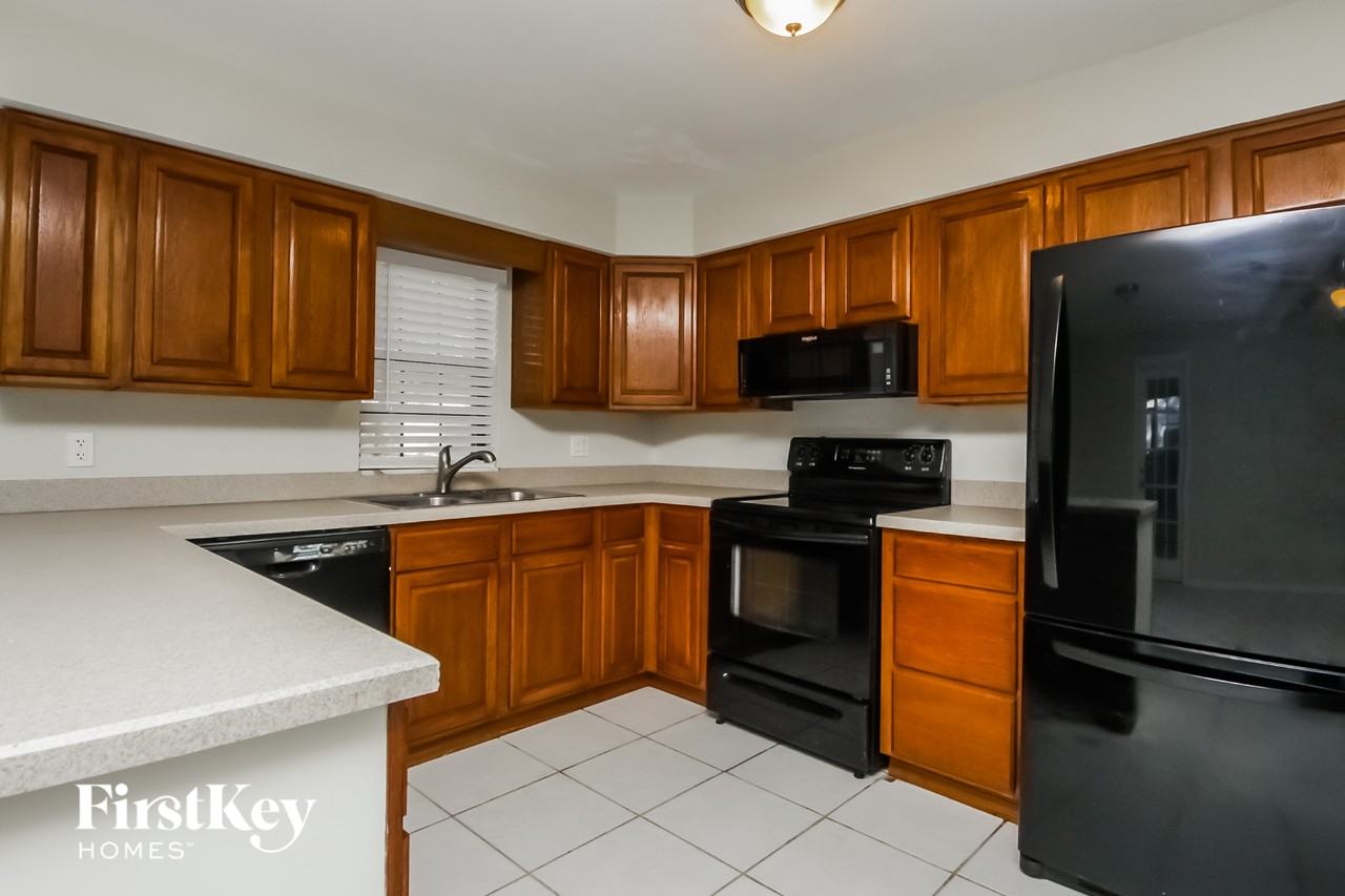 331 Tennessee Ave - Photo 6 of 15