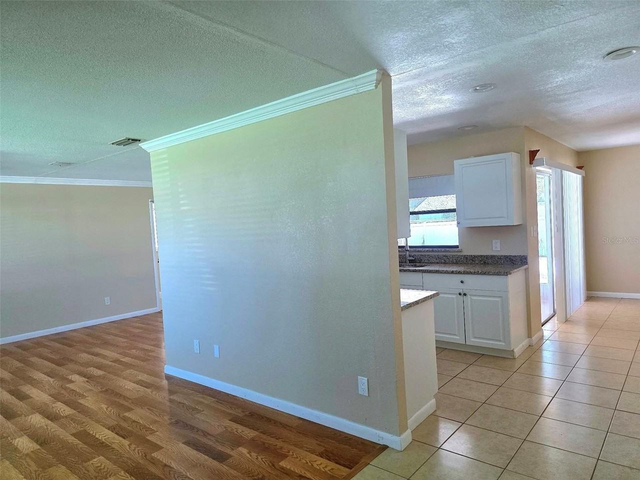 126 Meadowlark Dr - Photo 5 of 20