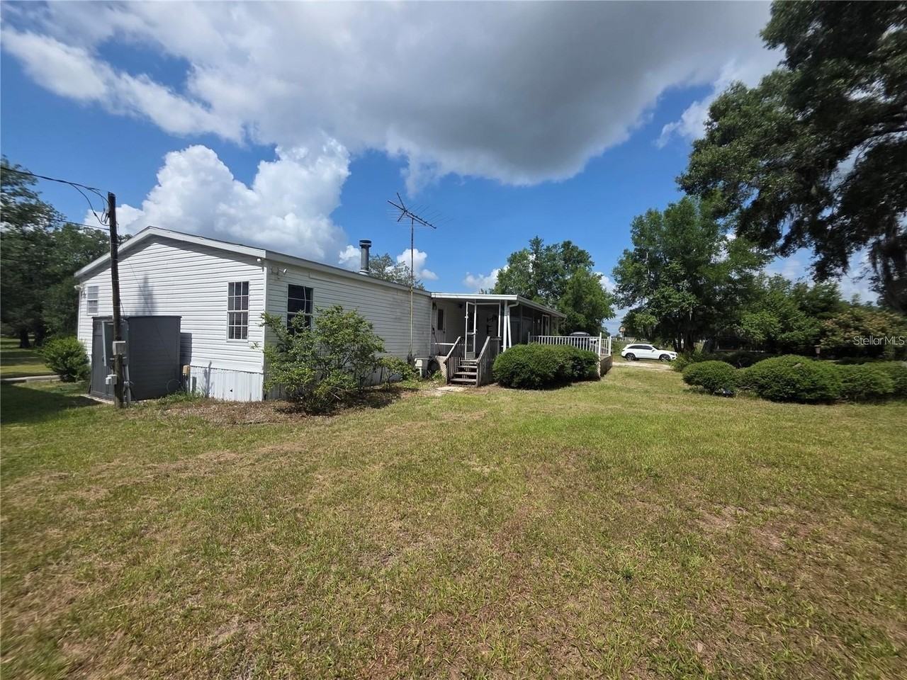 8095 Se 131st Pl - Photo 2 of 33