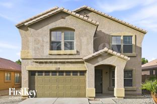 3006 W Pollack St - Photo 1 of 1
