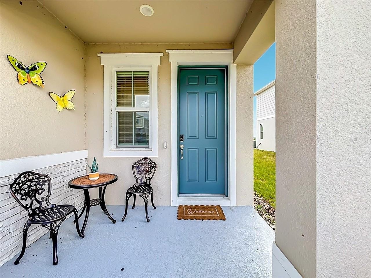 1256 Daisy Hill Ave - Photo 6 of 39