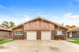 185 Paramount Dr - Photo 1 of 1