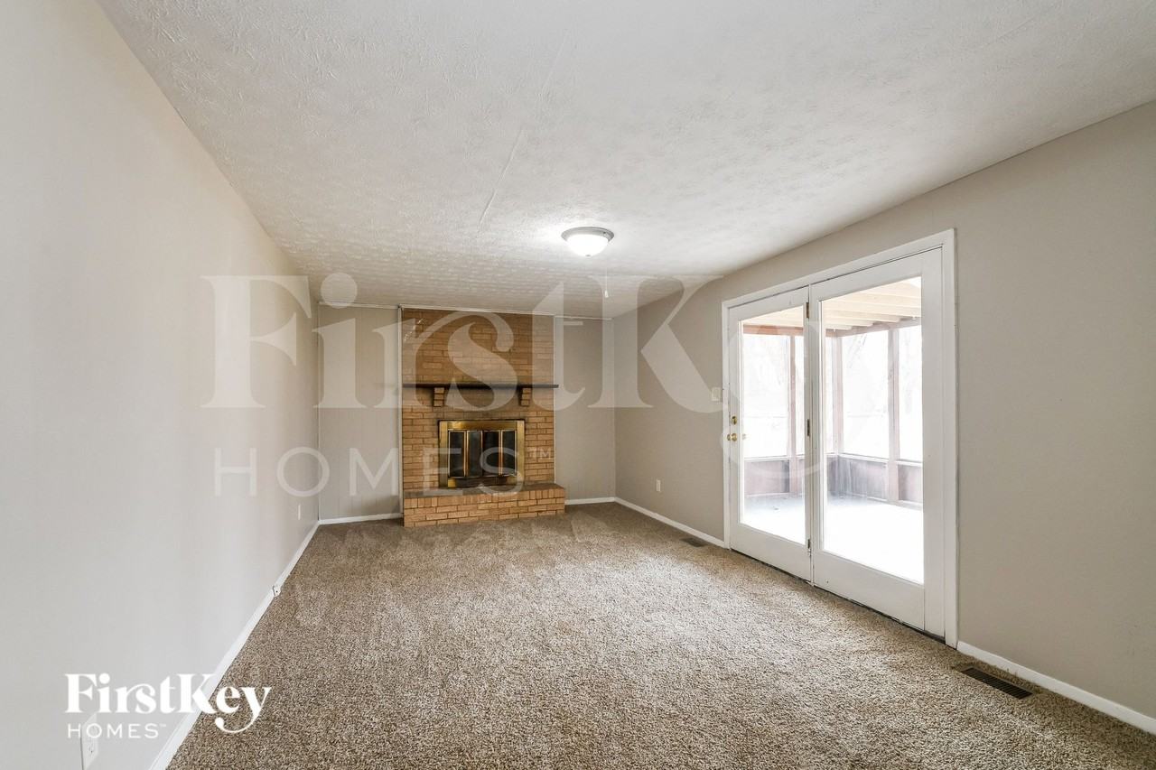 1620 Mutz Dr - Photo 2 of 15