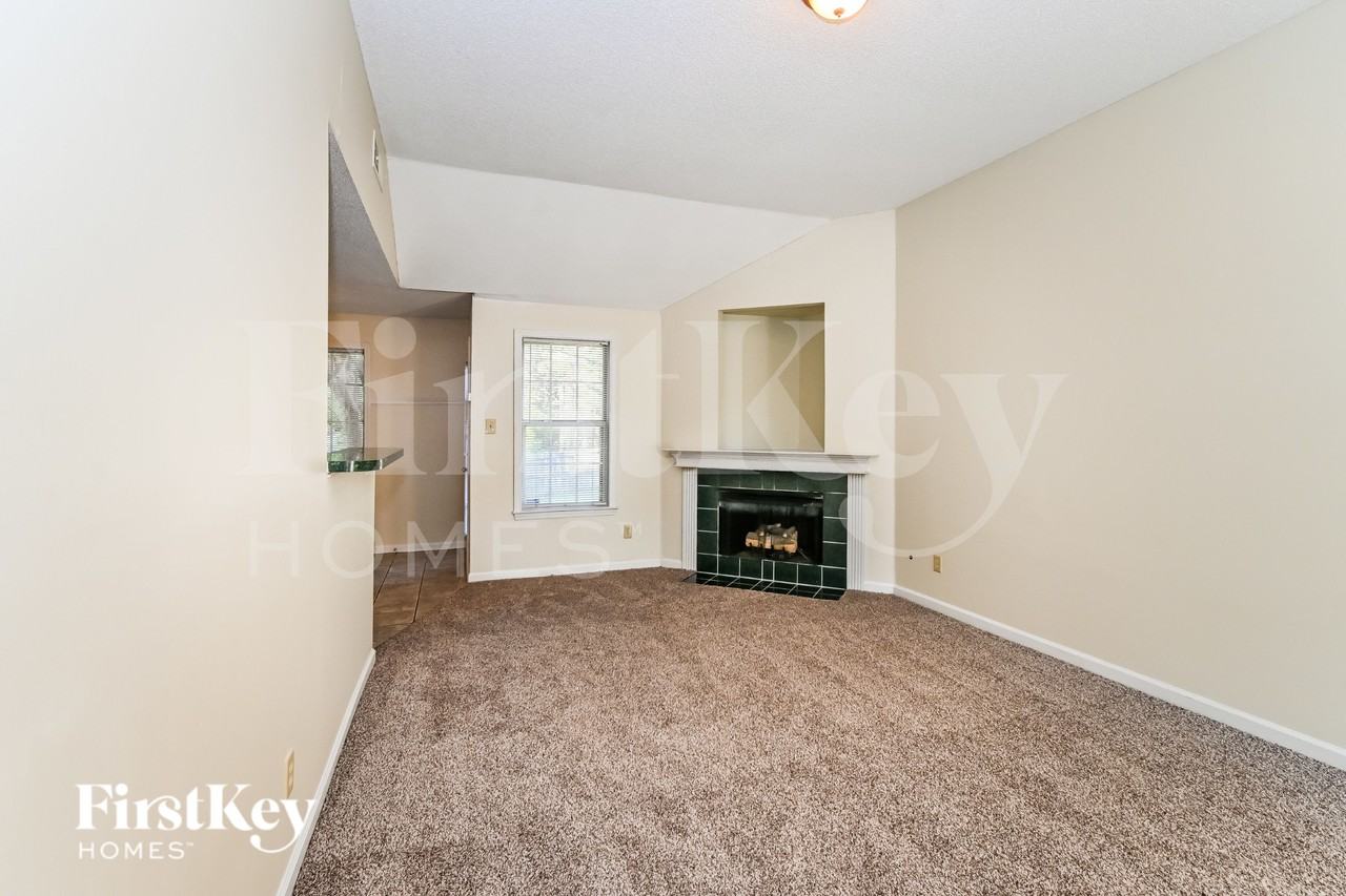 1035 Cosby Mill Cv - Photo 4 of 17