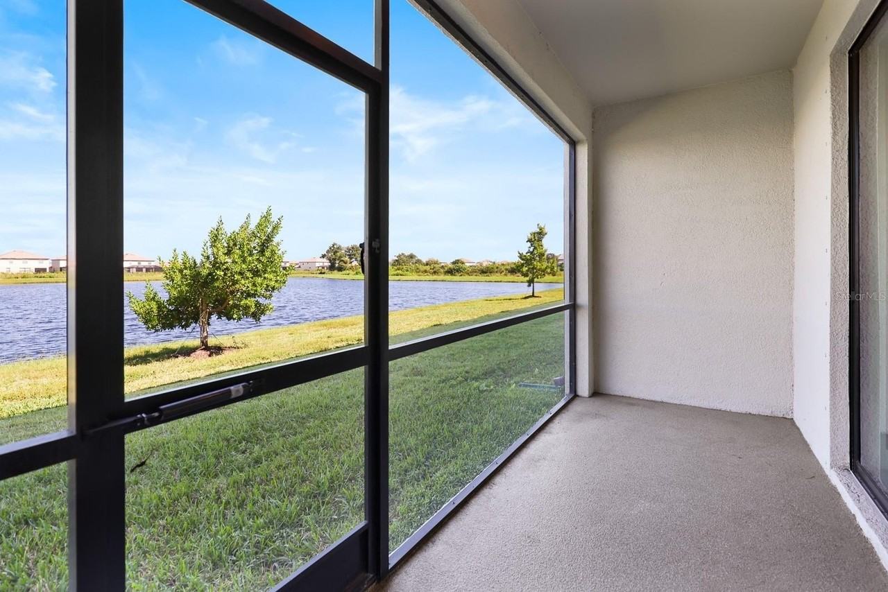 15171 Sunny Day Dr - Photo 5 of 22