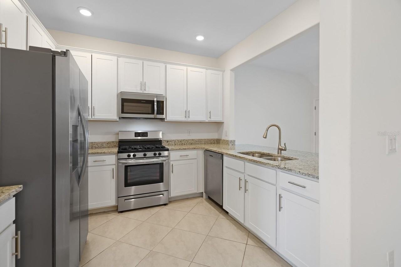 15171 Sunny Day Dr - Photo 6 of 22
