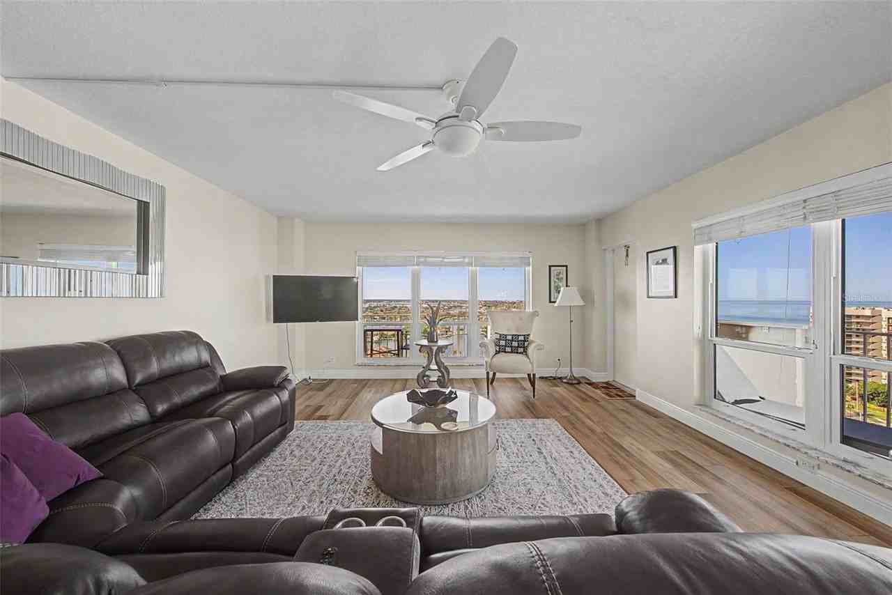 1621 Gulf Blvd #1601 - Photo 4 of 50