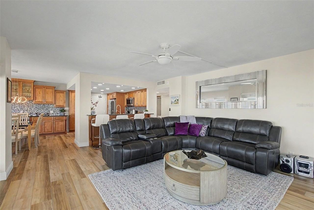1621 Gulf Blvd #1601 - Photo 6 of 50