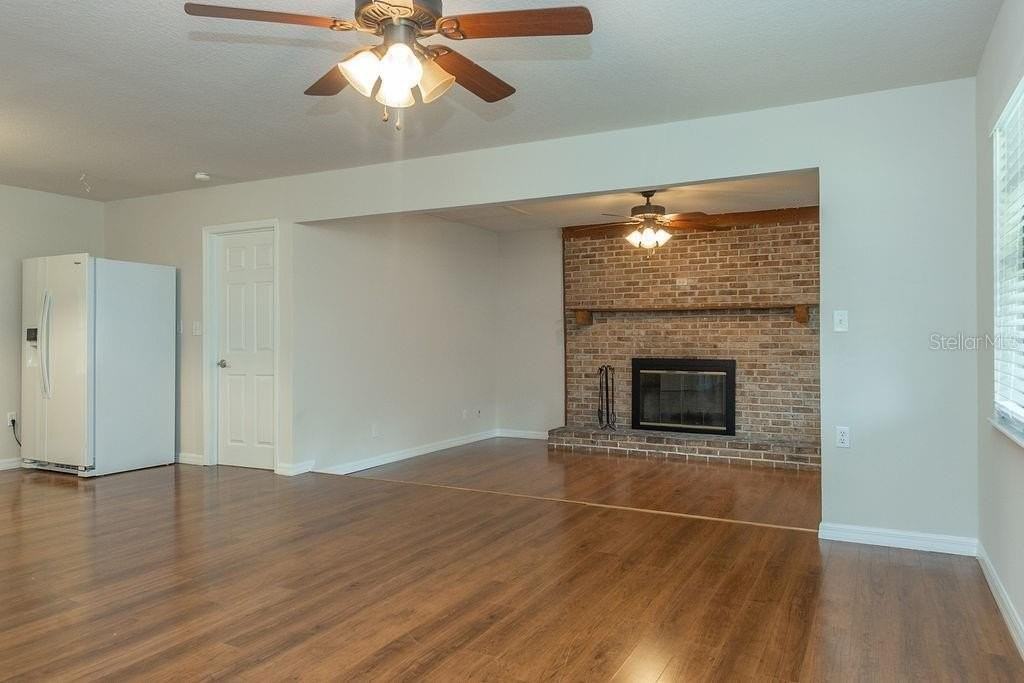 726 N Parkway St - Photo 4 of 16