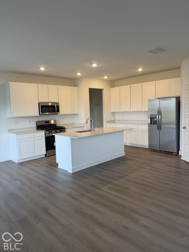 5600 Palazzo Ln - Photo 3 of 42