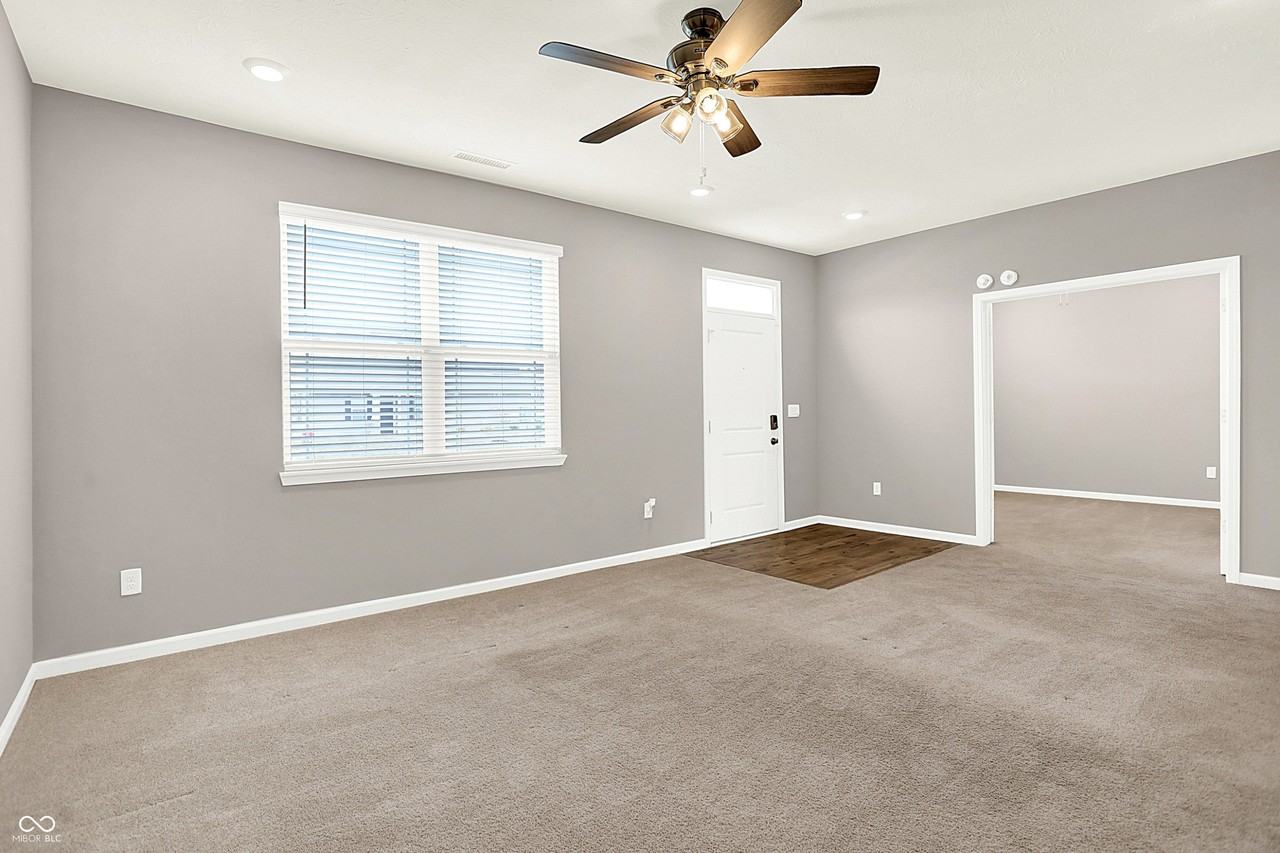 2792 Maricopa Blvd - Photo 4 of 45