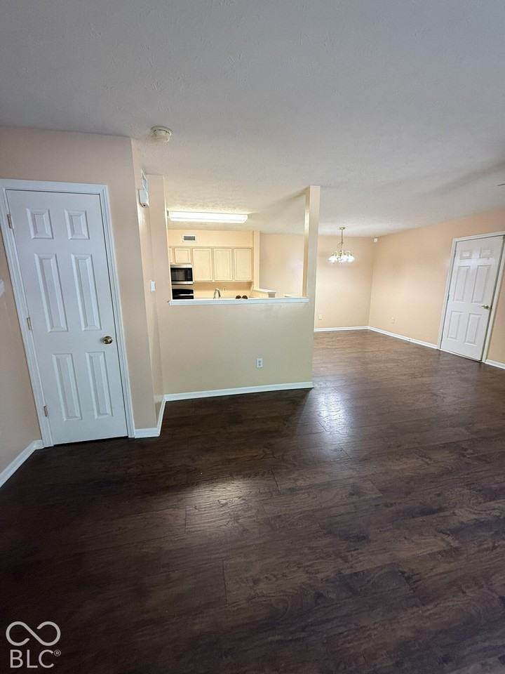 4623 Kimmeridge Ln - Photo 3 of 9