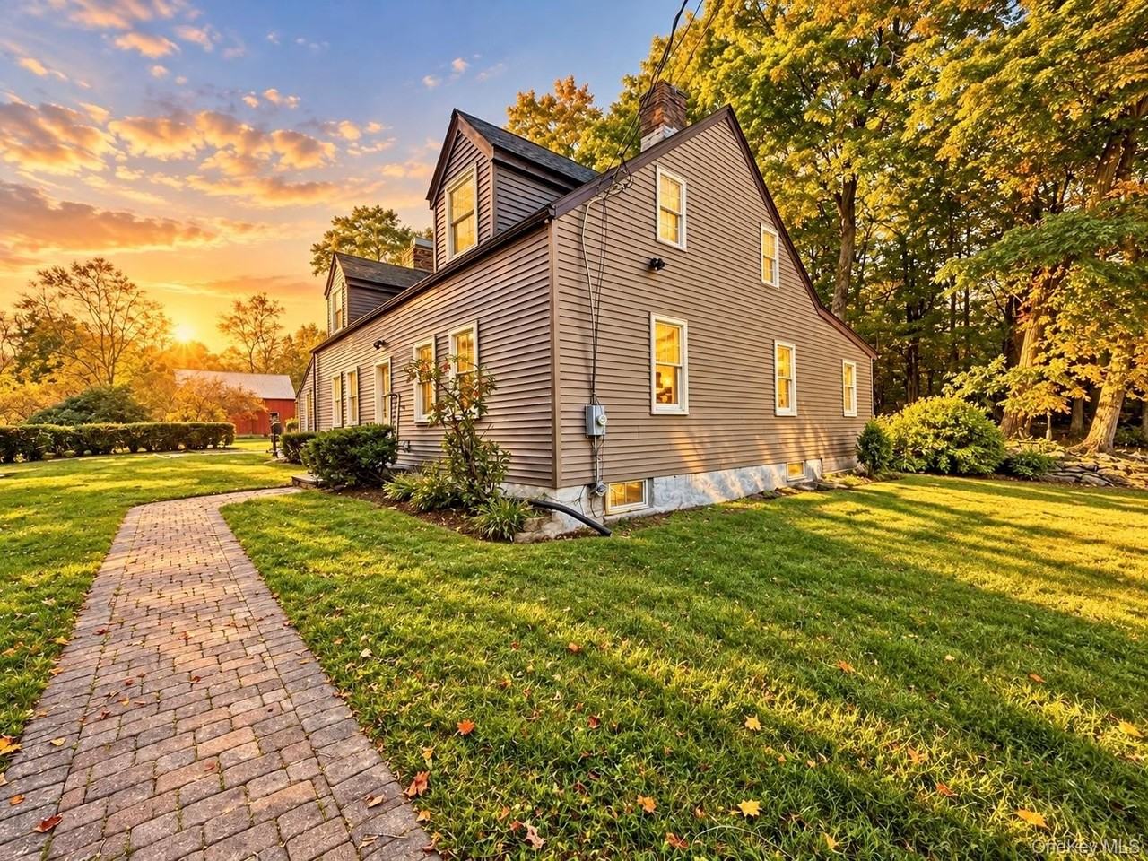 241 White Bridge Rd - Photo 4 of 31