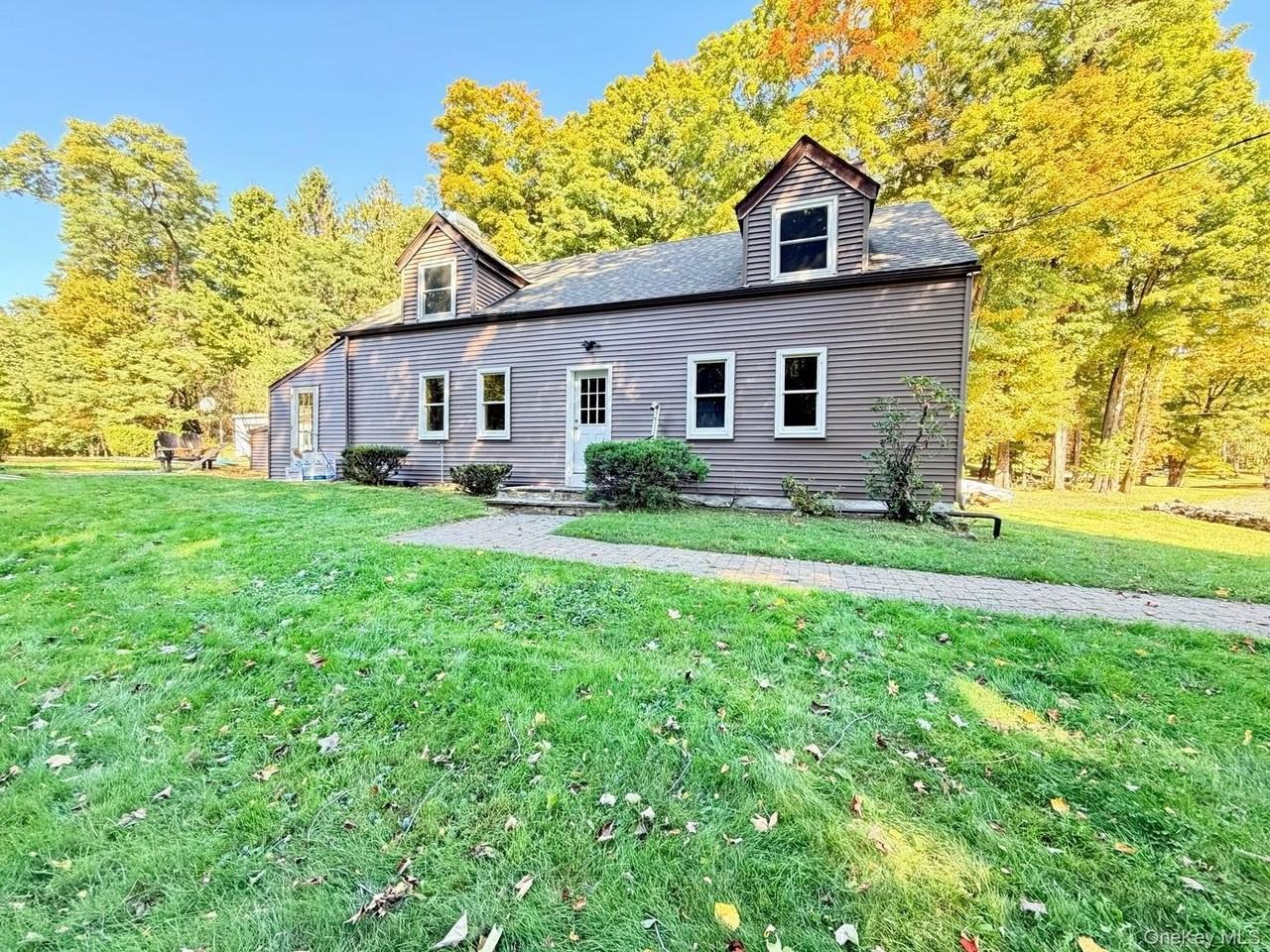 241 White Bridge Rd - Photo 7 of 31