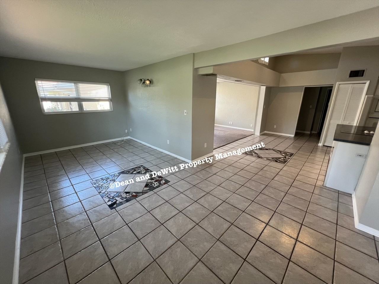 518 63rd Ave S - Photo 5 of 21