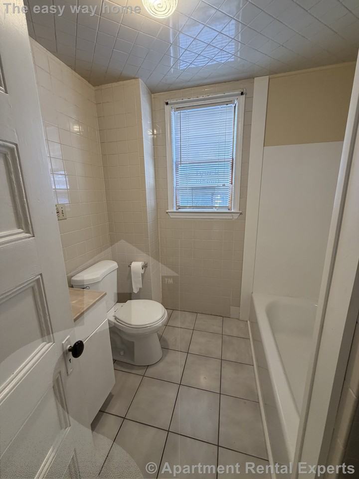 103 Central St #1 - Photo 6 of 27