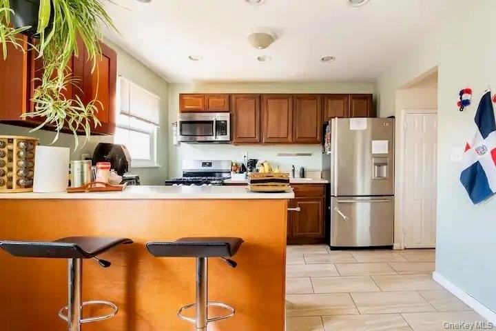 3933 Wilder Ave - Photo 3 of 19
