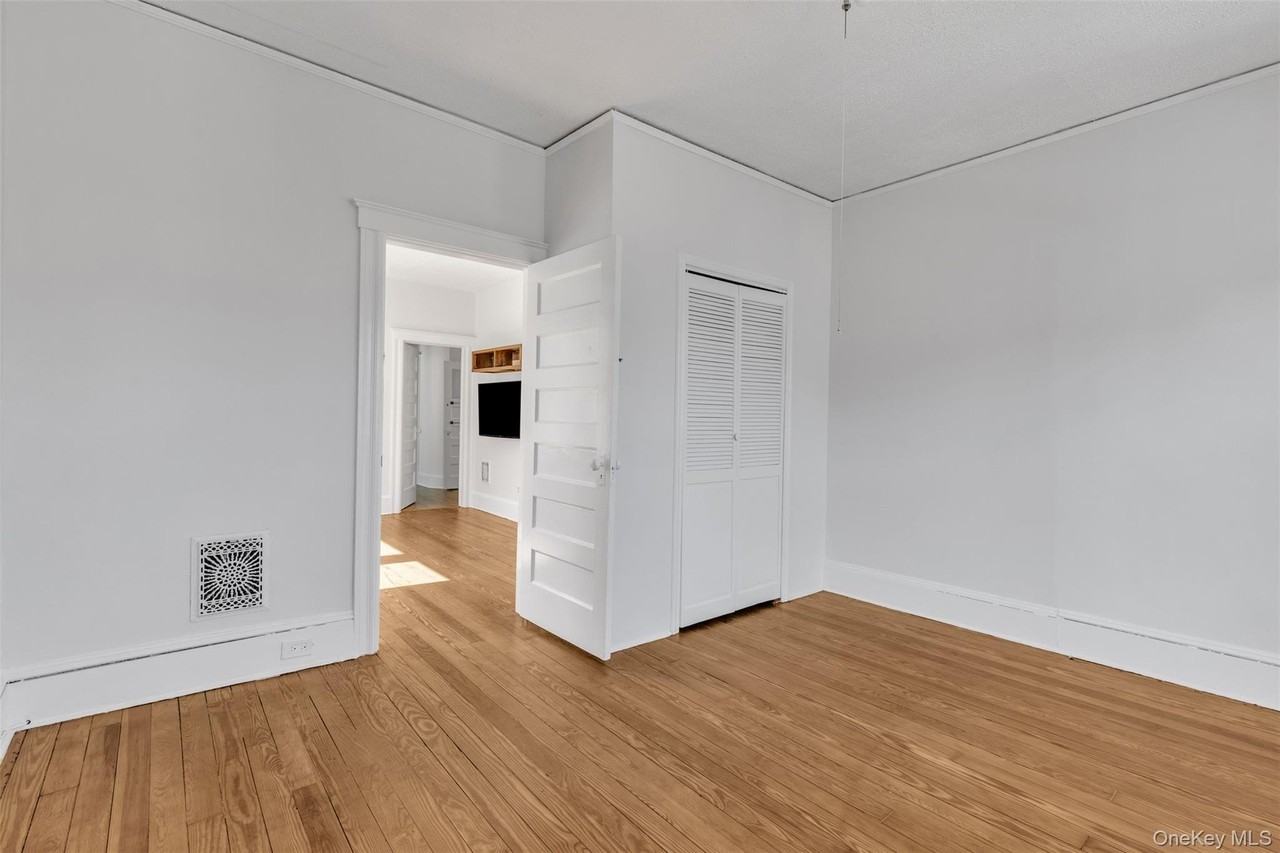 28 W Elizabeth St #2 - Photo 7 of 35