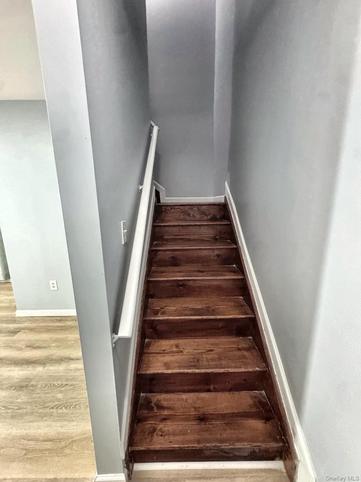9714 130th St - Photo 5 of 10