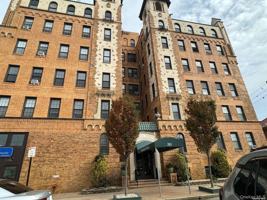 featured image of 310 Riverside Blvd #3G