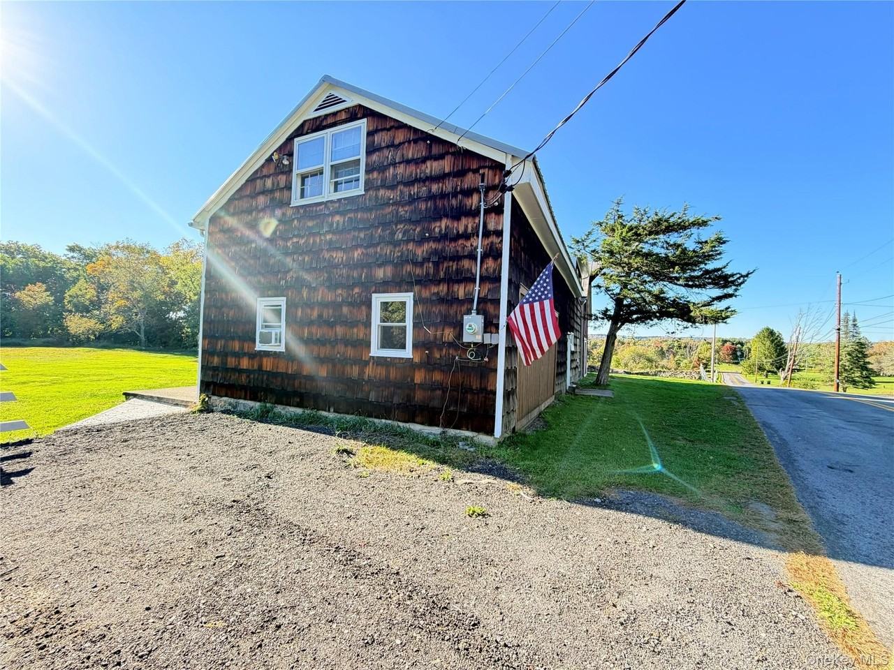 33 Howells Tpke - Photo 6 of 18