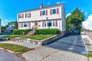 featured image of 36 Rose Ave #36