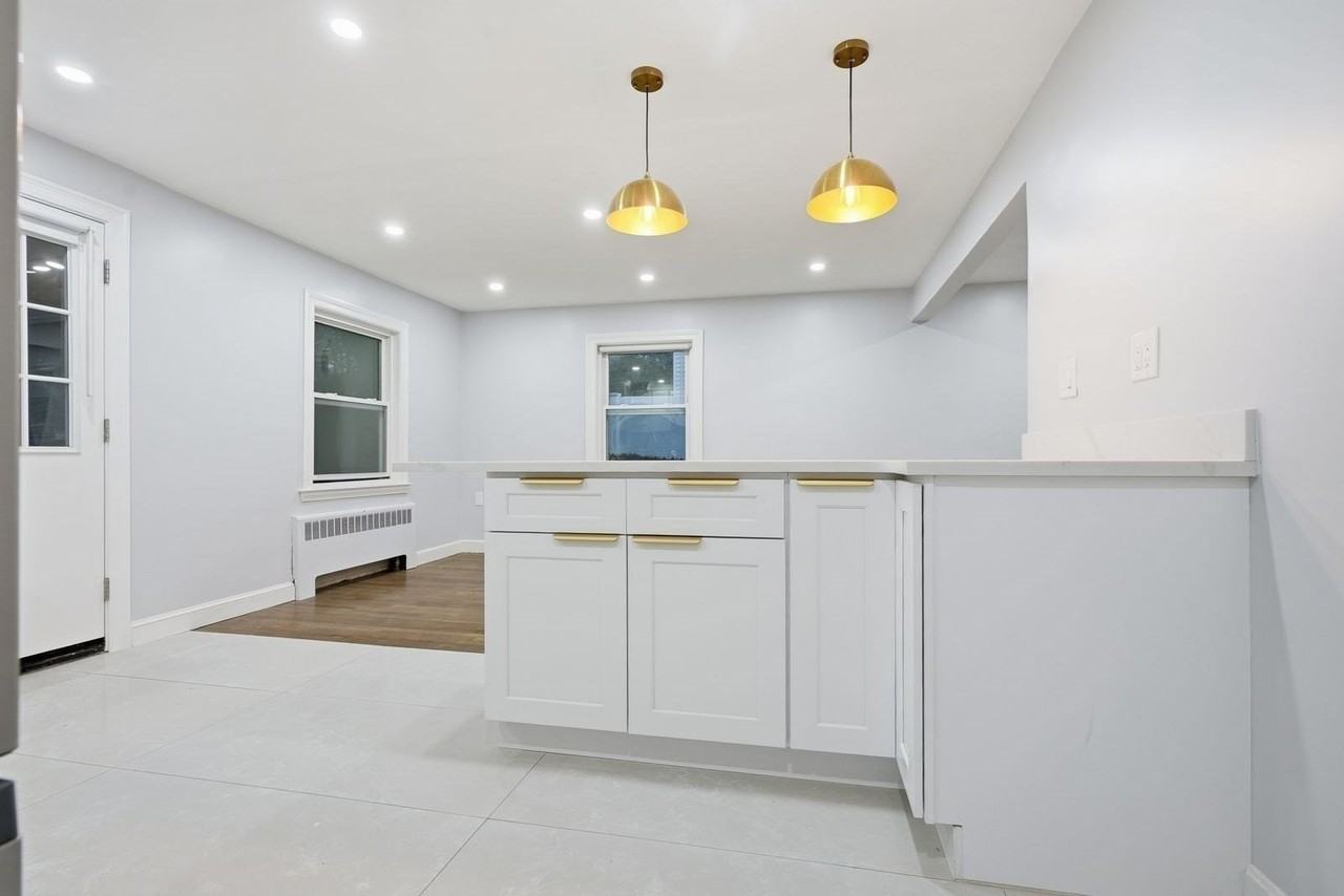 36 Rose Ave #36 - Photo 6 of 31