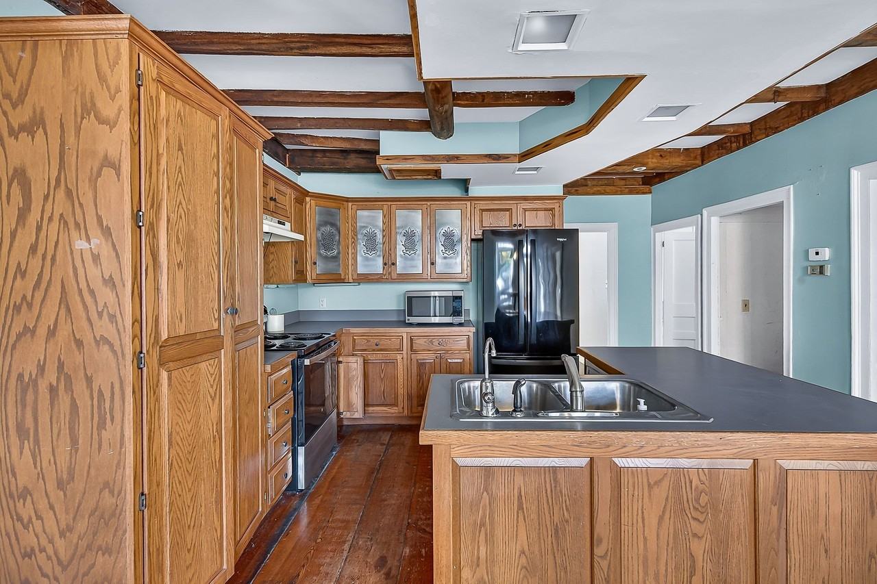175 Worcester Rd #175 - Photo 6 of 28