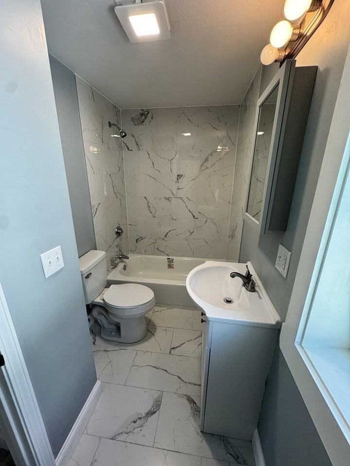 1461 Pleasant St #2 - Photo 2 of 4