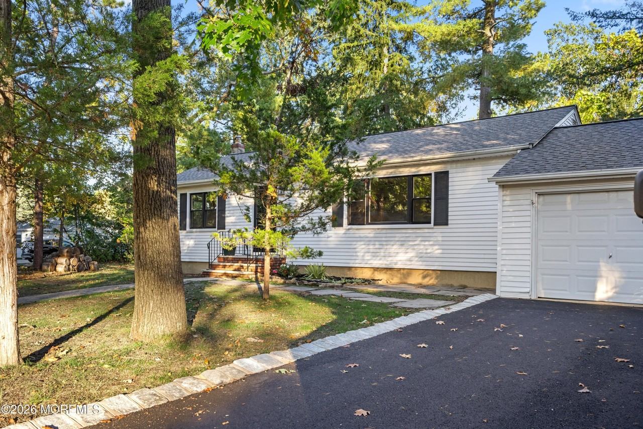 101 Lettau Dr - Photo 2 of 20