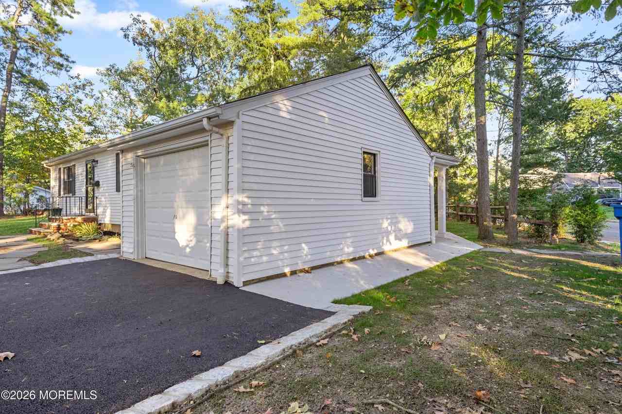 101 Lettau Dr - Photo 3 of 20
