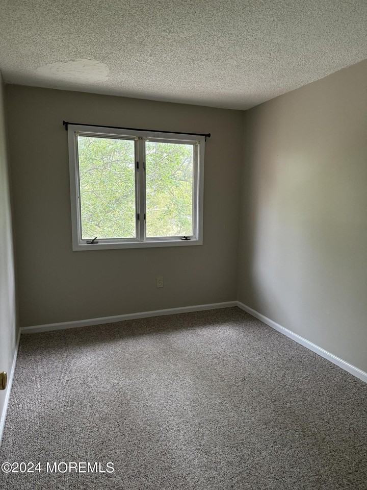 51 Brandywine Ct #284 - Photo 4 of 10