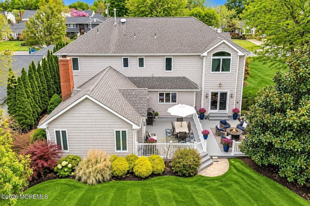 75 Poplar Ave