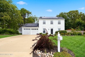 featured image of 1072 W Bay Ave