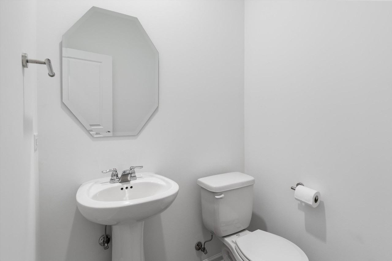 8489 Liberty Ln #8489 - Photo 7 of 16