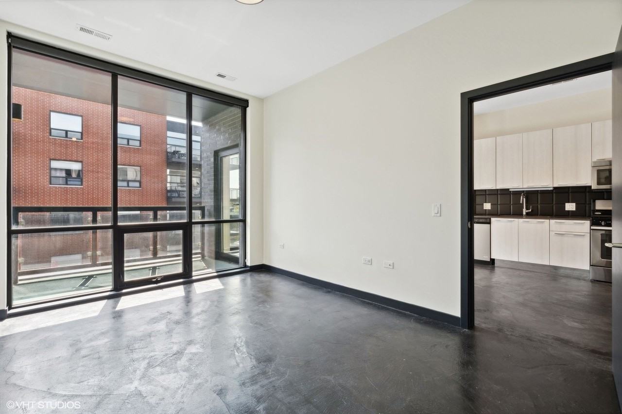 1647 N Milwaukee Ave #404 - Photo 6 of 10