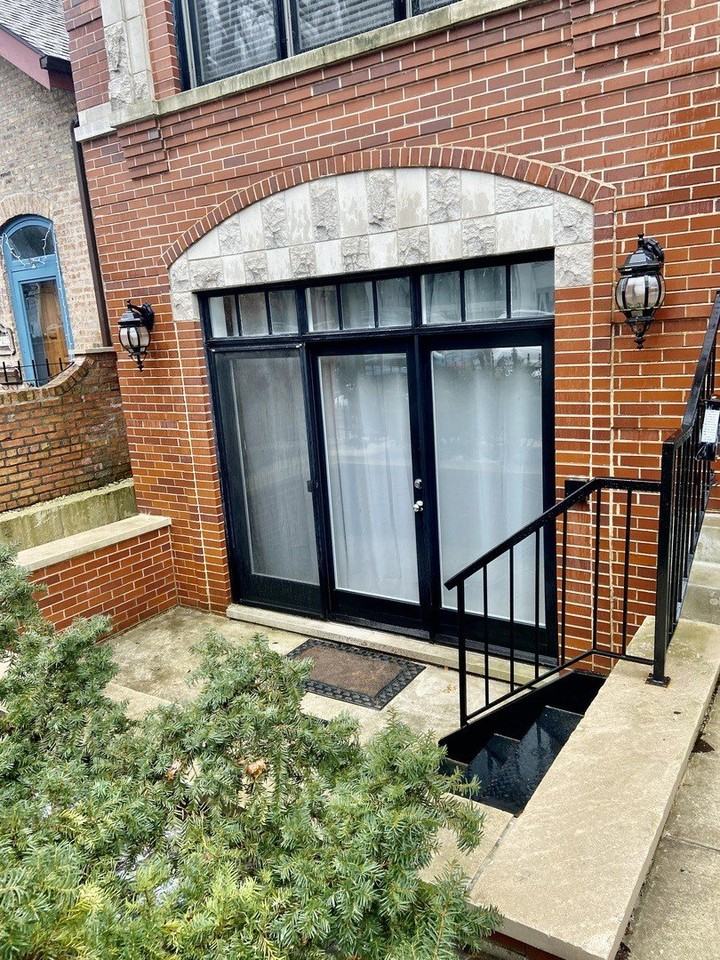 939 W Montana St #G - Photo 2 of 11