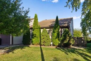 featured image of 512 Lyon Dr #512