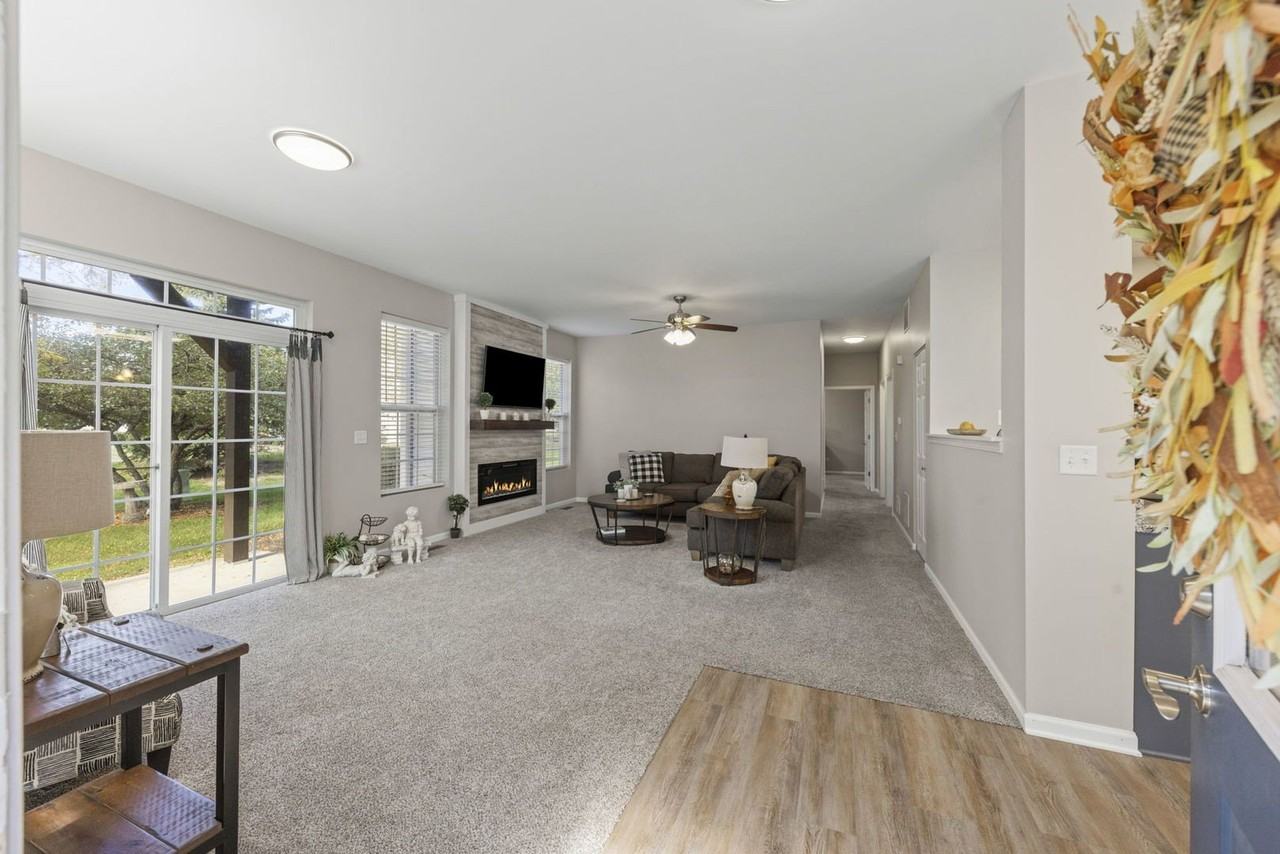 317 Grape Vine Trl - Photo 3 of 11