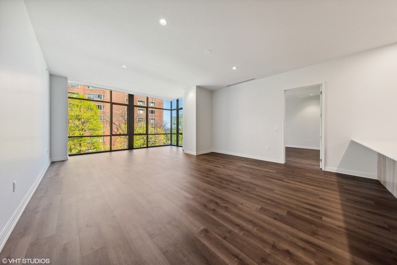 61 E Banks St #501 - Photo 2 of 24