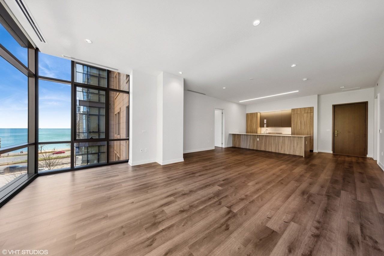 61 E Banks St #501 - Photo 4 of 24