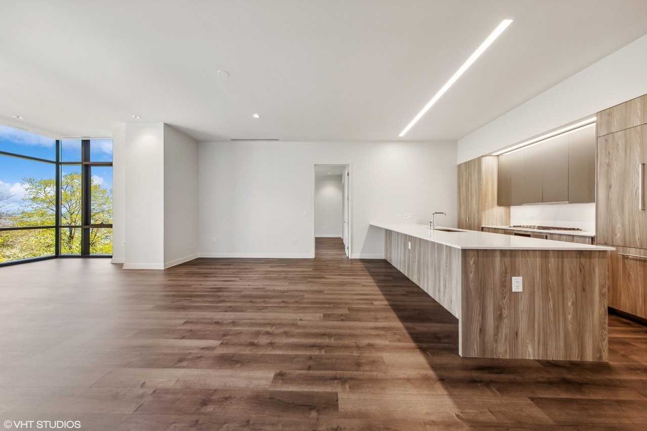 61 E Banks St #501 - Photo 5 of 24