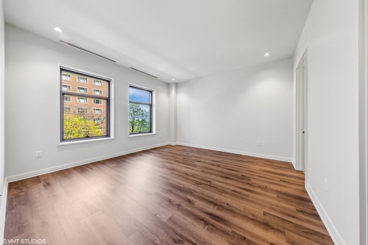 61 E Banks St #501 - Photo 7 of 24
