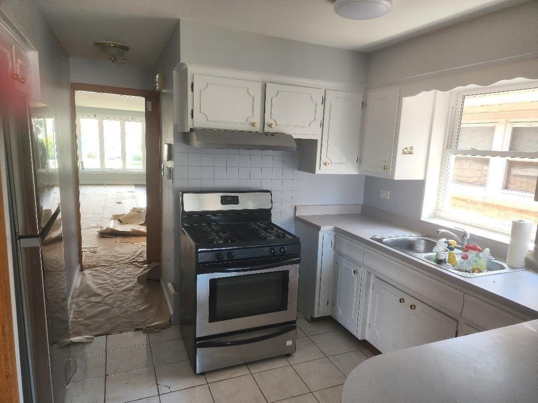 7810 Mayfield Ave - Photo 3 of 19