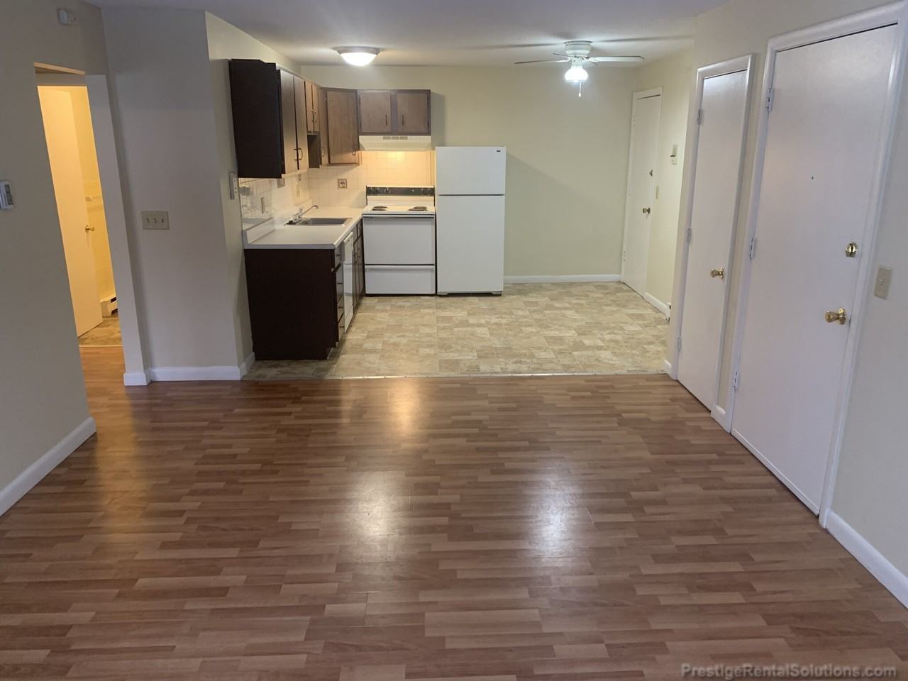 29 Dinan Dr #7 - Photo 2 of 15