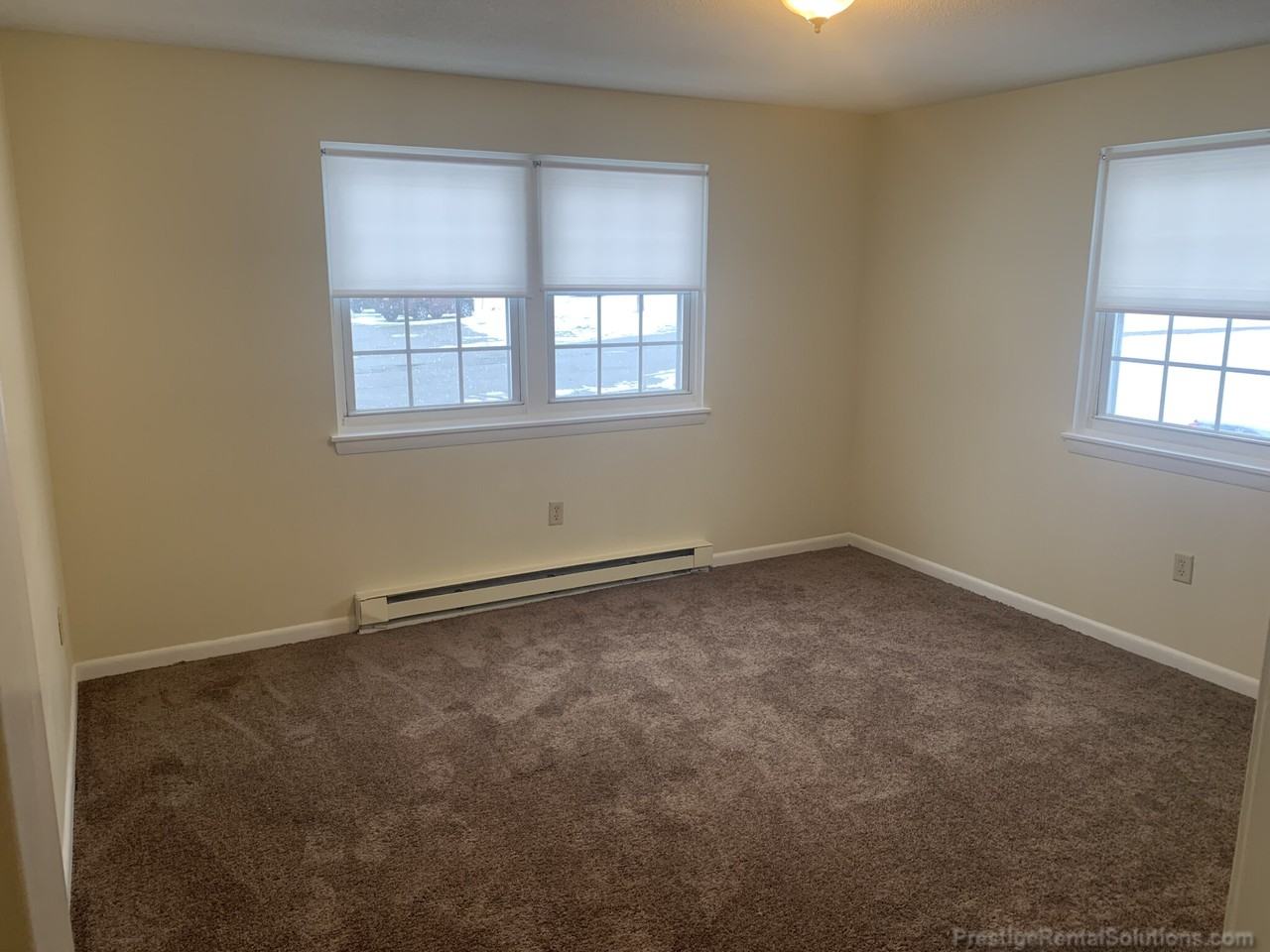 29 Dinan Dr #7 - Photo 6 of 15