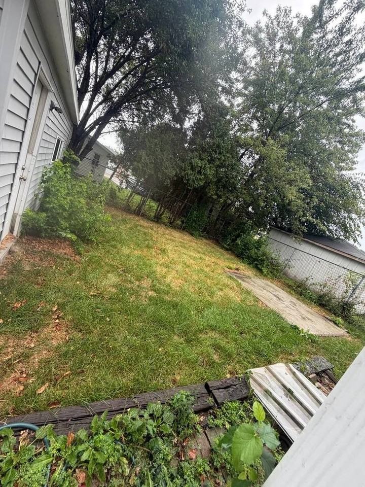 2247 Astor St - Photo 2 of 27